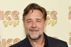 Russell Crowe defends one of his films from rude criticism on Twitter