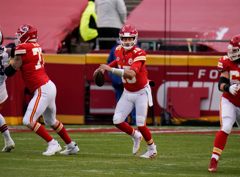 QUARTERBACKS PASES LARGOS