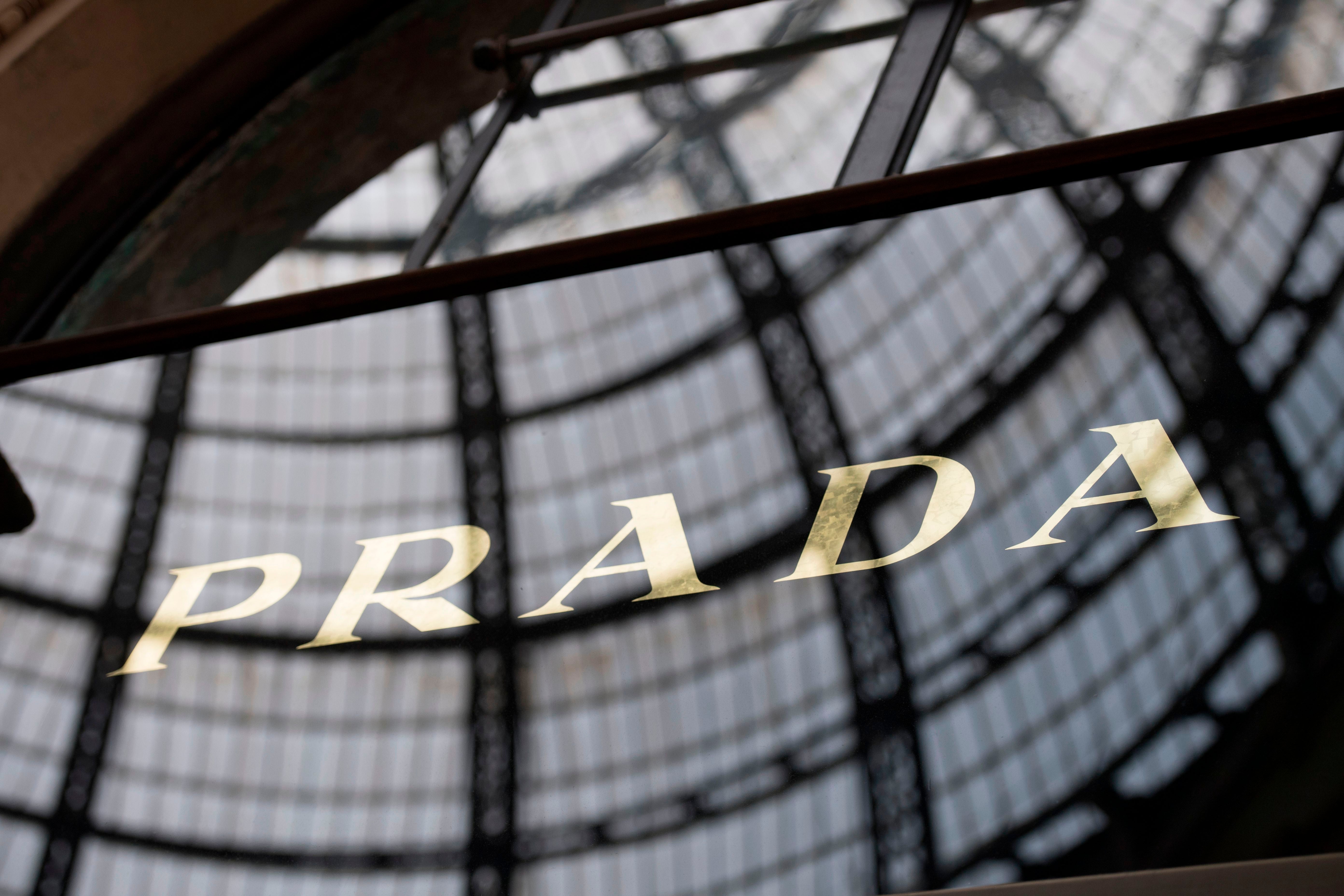 Zheng Shuang: Prada drops popular Chinese actor over surrogacy row | The  Independent