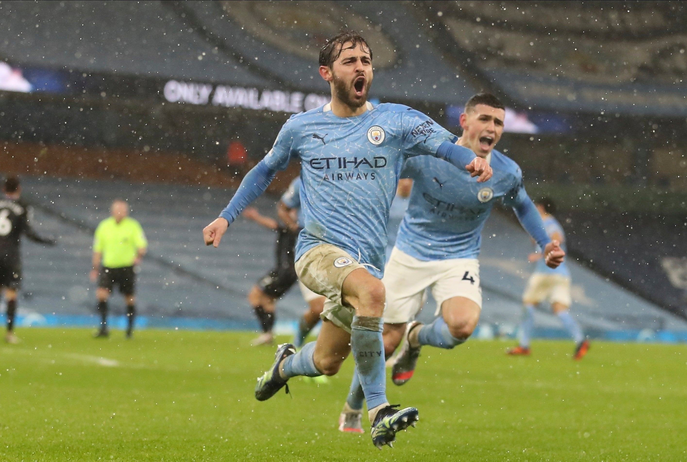 <p>City podría caer al segundo lugar con un triunfo de Manchester United</p>