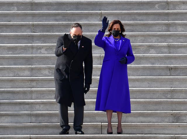 Doug Emhoff struggles with protocol after inauguration 