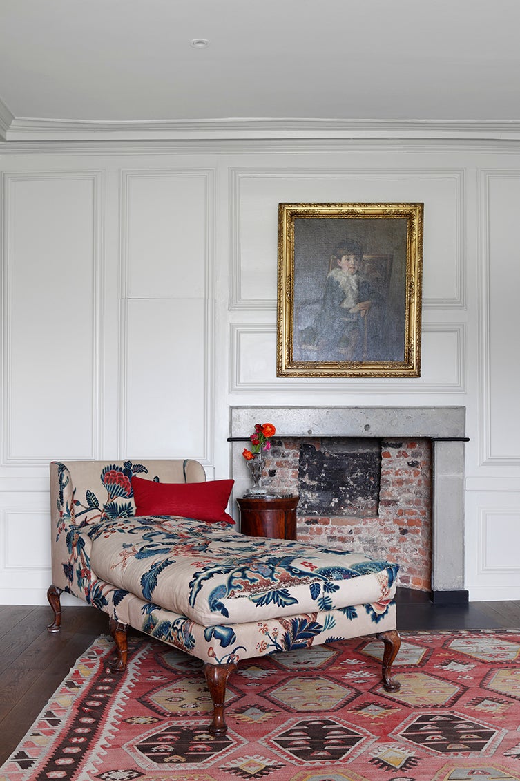 Gossip about the latest happenings in society (or binge Netflix) in style on a chaise longue