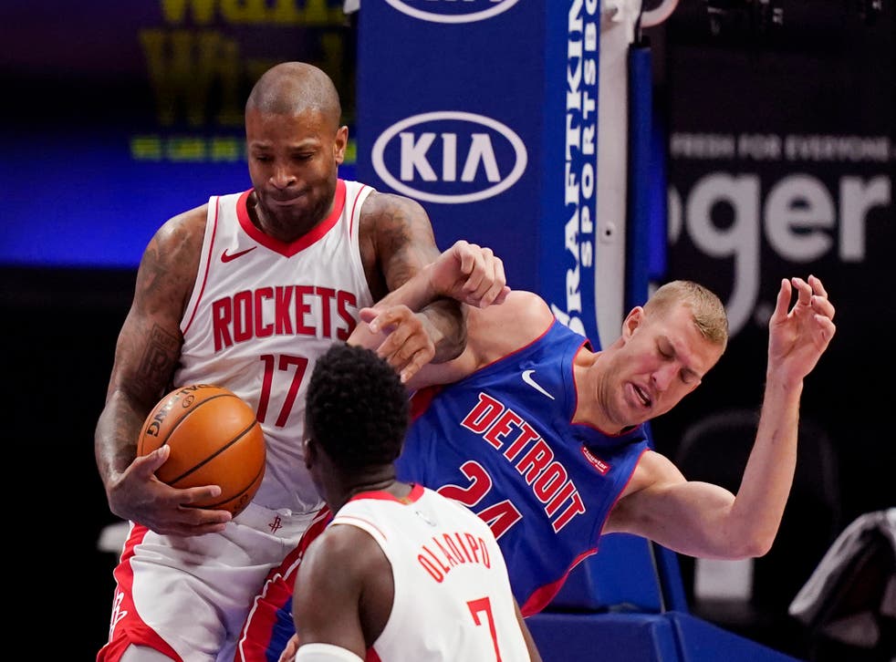ROCKETS-PISTONS
