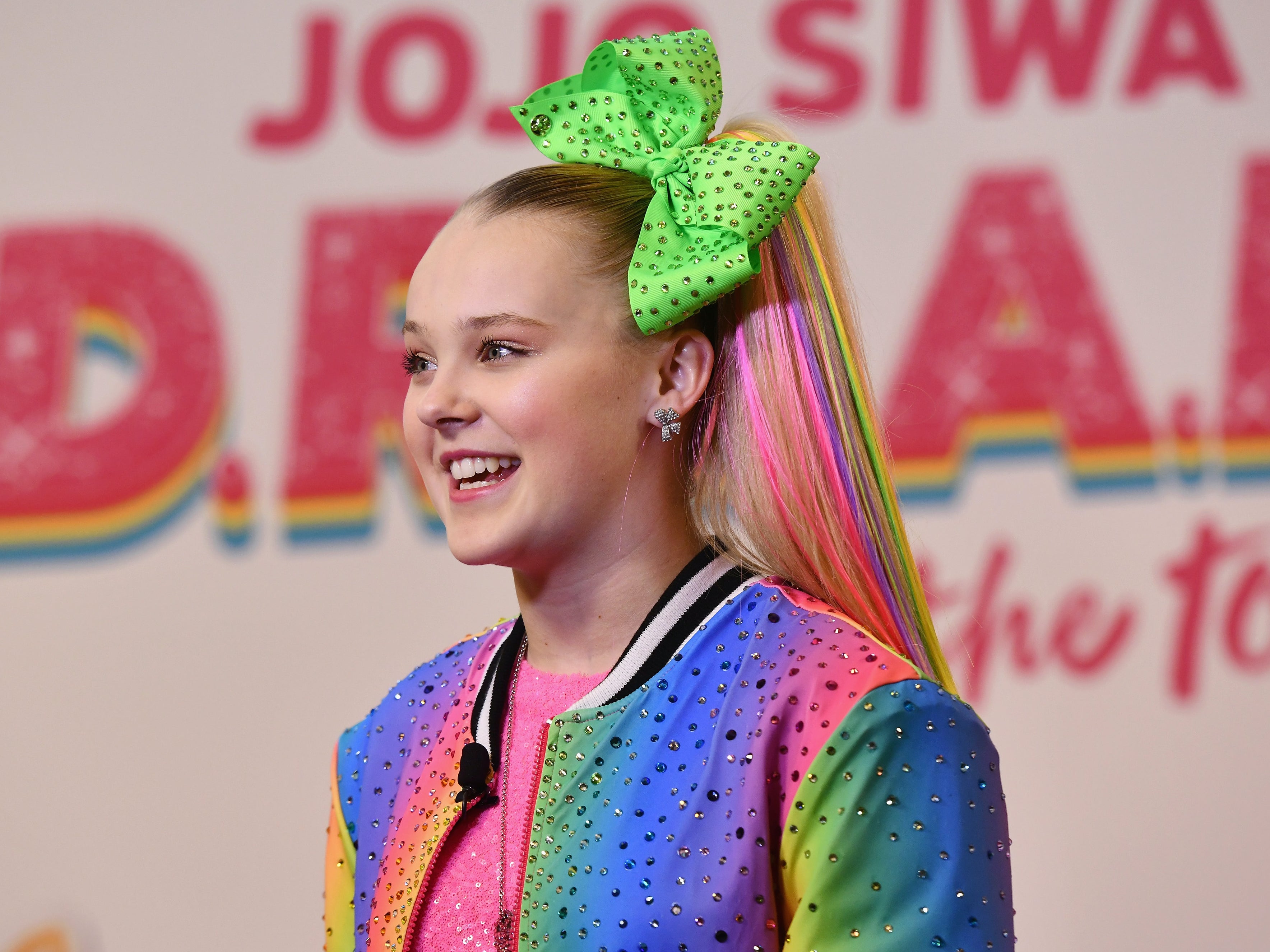JoJo Siwa appears to come out in