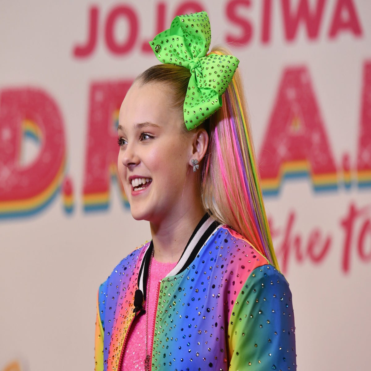 JoJo Siwa: Paris Hilton, Lil Nas X and Ellen DeGeneres respond after  YouTube star comes out as gay | The Independent