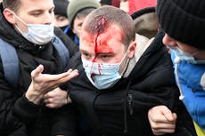 Alexei Navalny: Tens of thousands protest across Russia