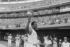 Obama leads tributes to legendary Black baseball player Hank Aaron