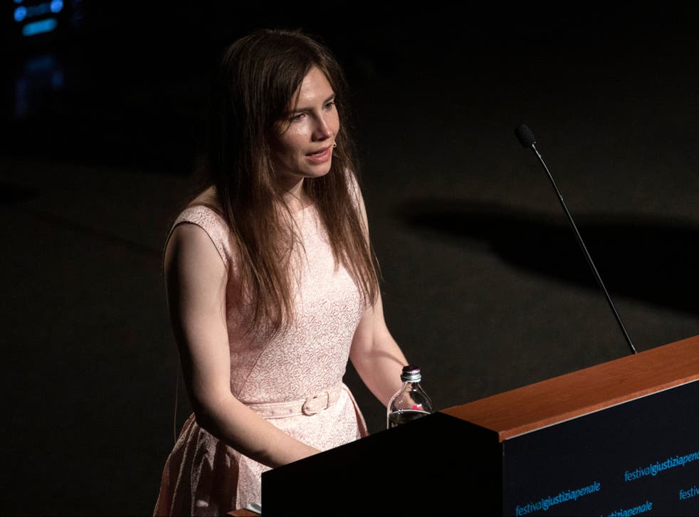 <p>Amanda Knox delivers a speech during the Criminal Justice Festival, an event organised by The Italy Innocence Project and the local association of barristers, on 15 June 2019 in Modena</p>