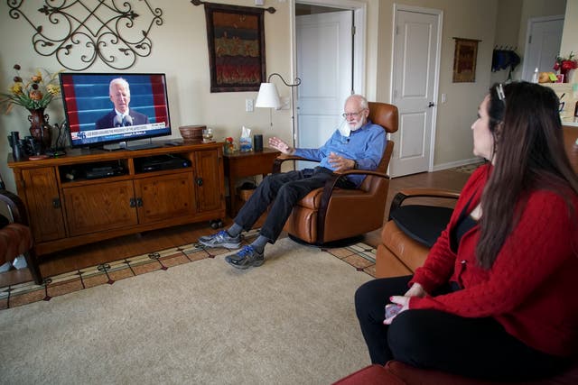 <p>A Democrat and a Republican watch Biden’s inauguration together</p>