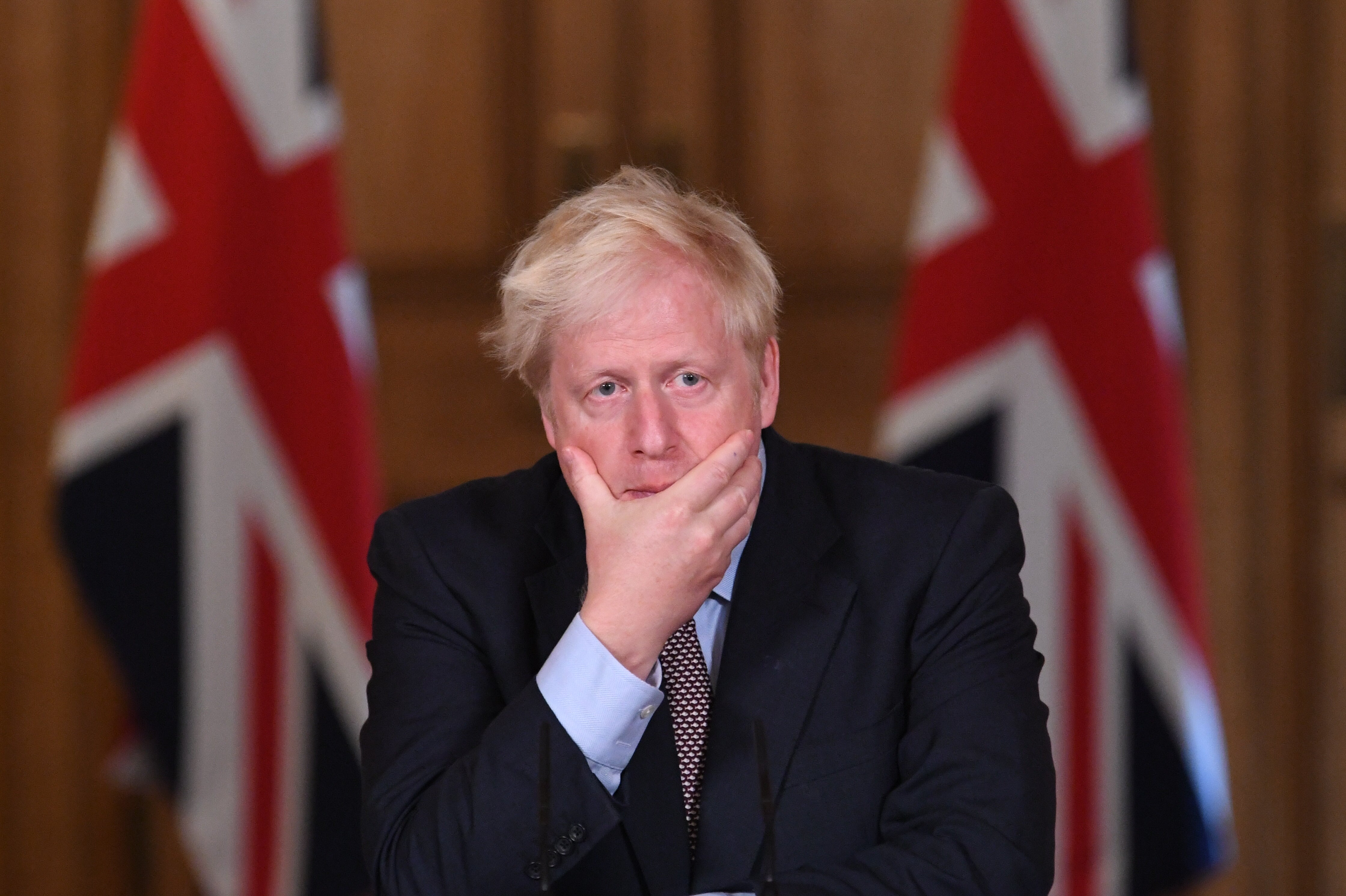 Плачущий премьер министр. Премьер министр Великобритании Джонсон.