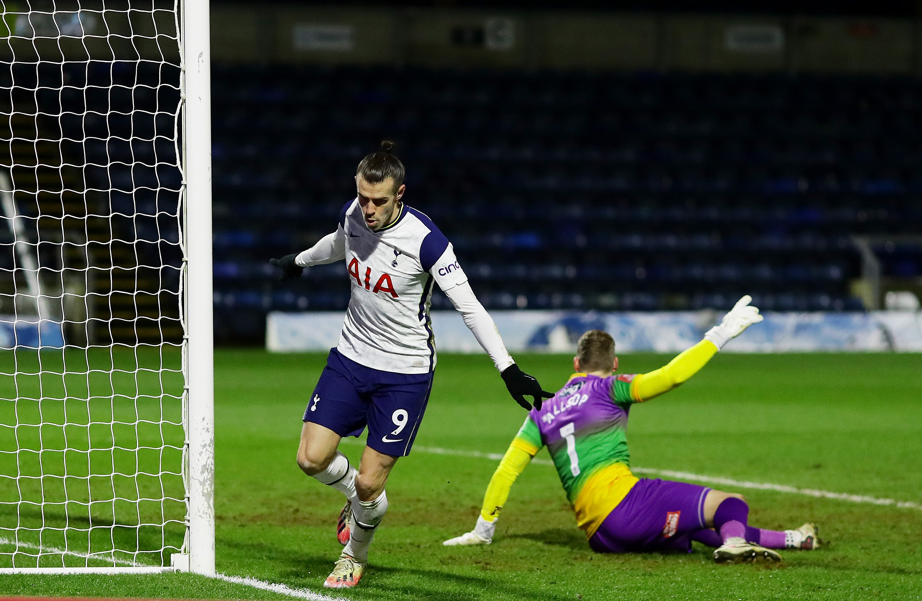 Gareth Bale scores Tottenham’s first goal