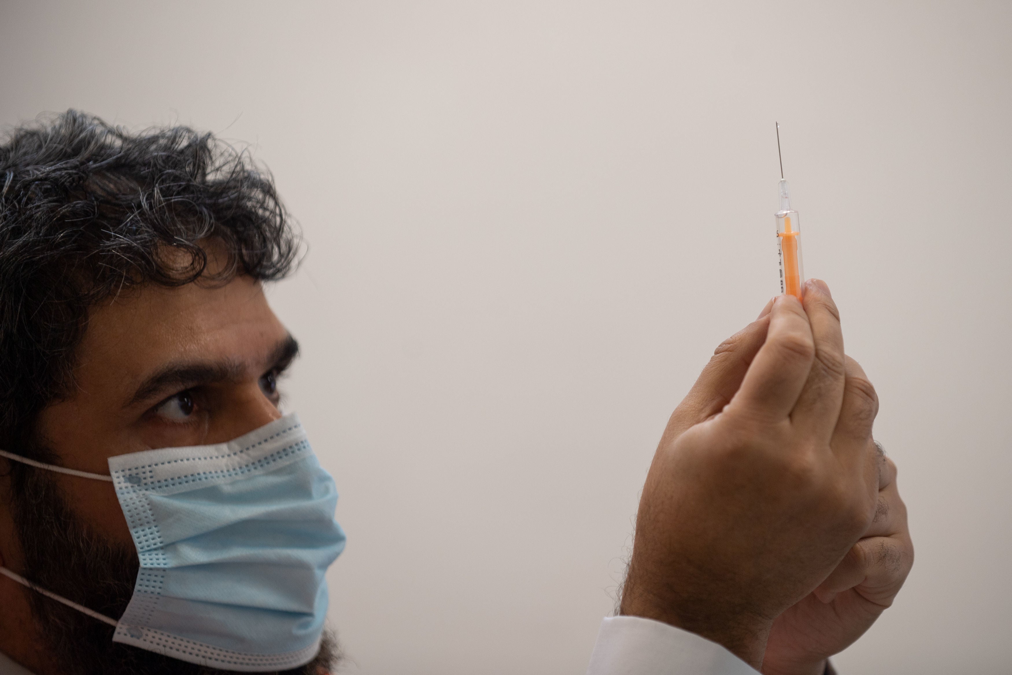 Washington hospital faces backlash after opening vaccine appointments to wealthy donors