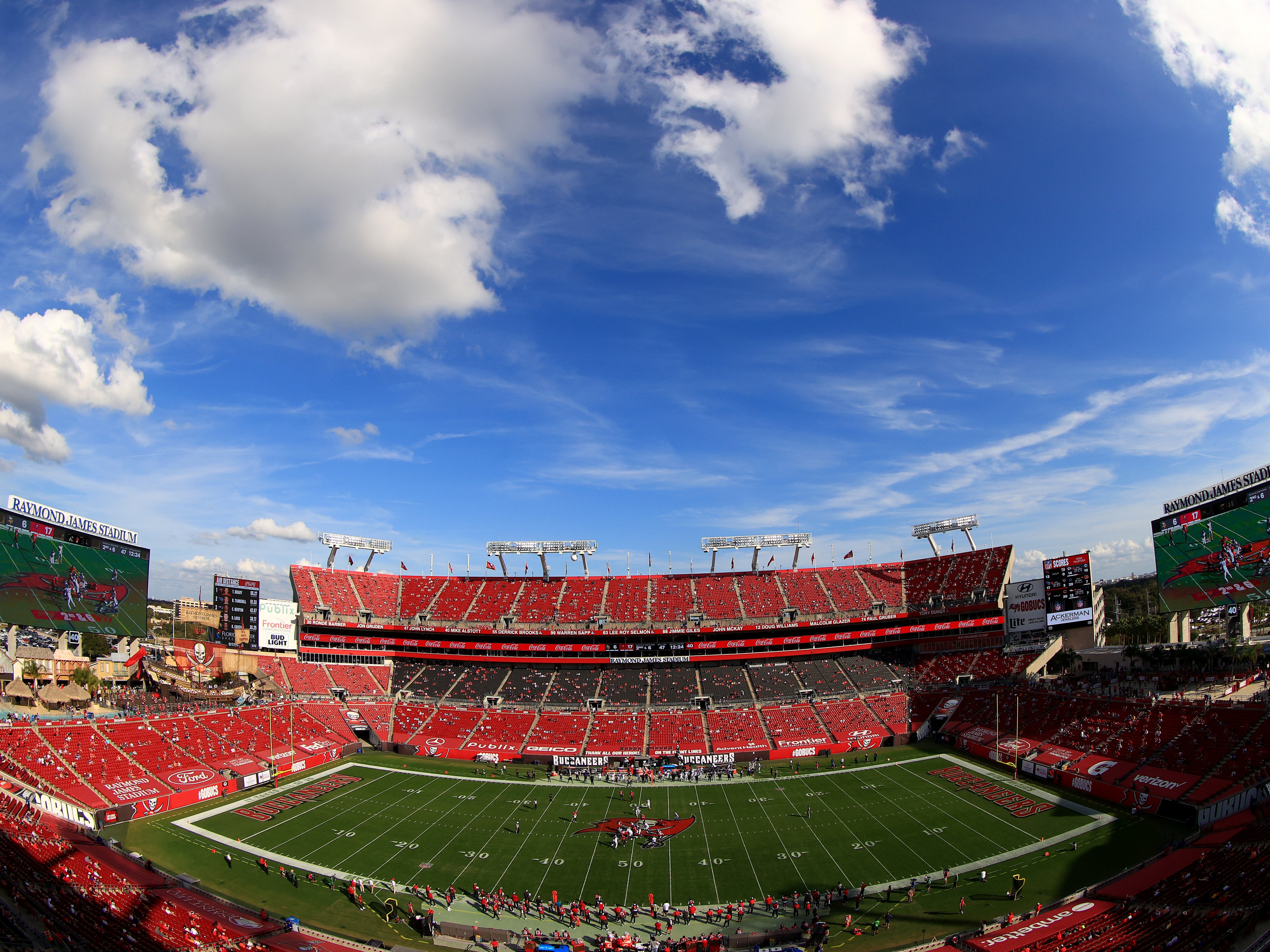<p>TAMPA, FLORIDA - 13 DE DICIEMBRE: Una vista general de los Tampa Bay Buccaneers jugando contra los Minnesota Vikings en el Raymond James Stadium el 13 de diciembre de 2020 en Tampa, Florida.&nbsp;</p>