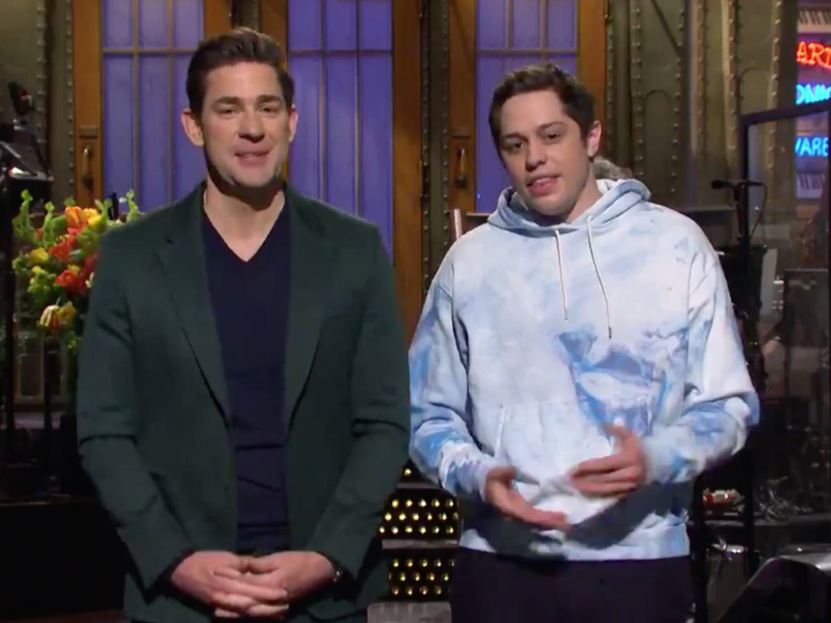 SNL: John Krasinski fields incessant The Office references in opening monologue as host