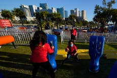 Tampa Bay makes best of Super Bowl week amid sour economy