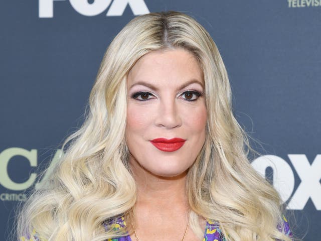 Tori Spelling starred with Dustin Diamond in Saved by the Bell