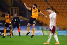 Moutinho fires Wolves winner as nine-man Arsenal implode
