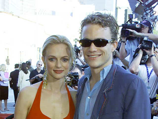 Heather Graham and Heath Ledger at a film premiere in 2001