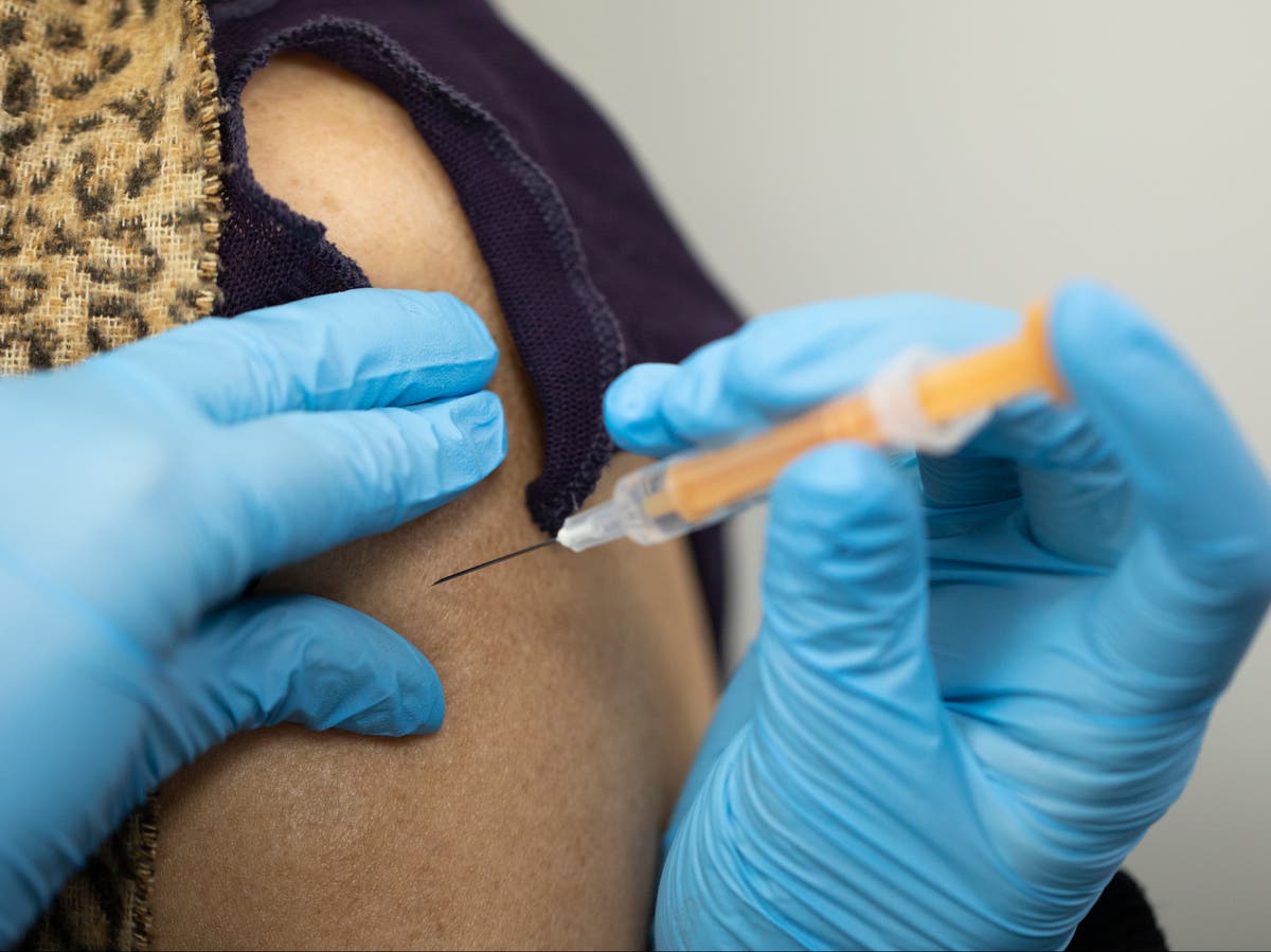 The government are exposing teachers to unnecessary risk over their vaccine wait