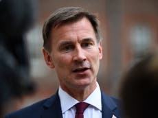 Jeremy Hunt says Covid restrictions should stay until cases fall to 1,000 a day