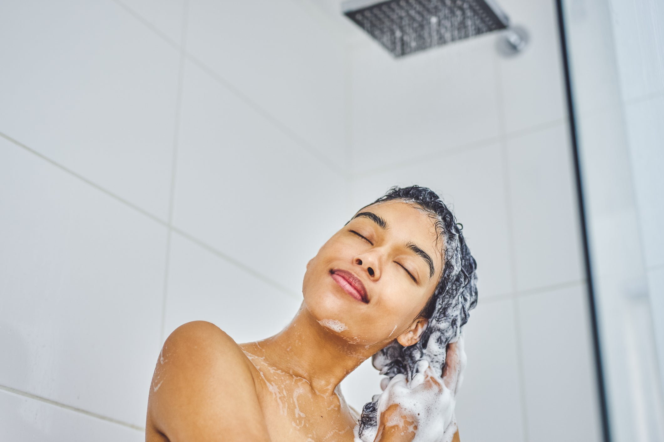 Washing up in a bowl can save ?25 a year