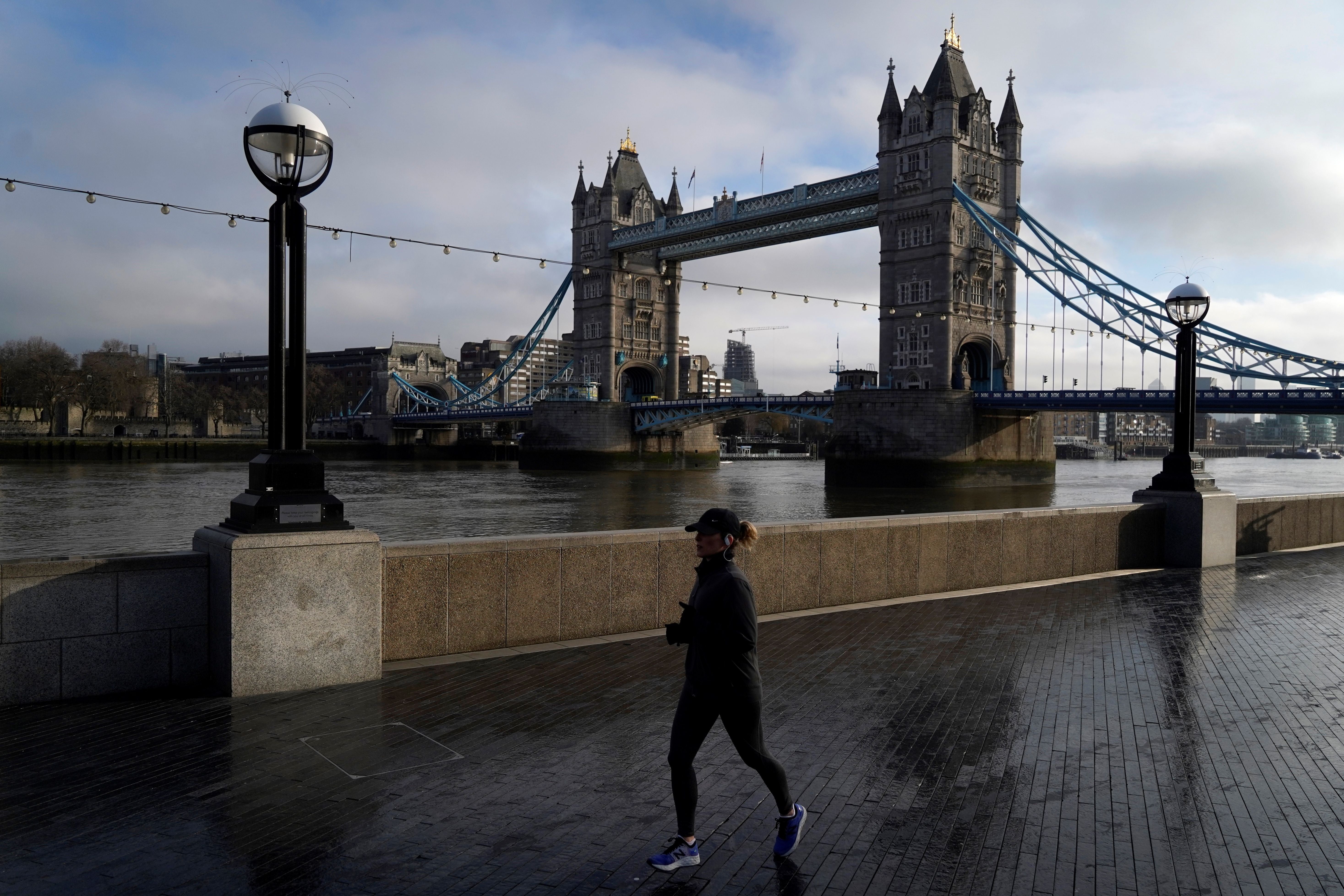 Third coronavirus lockdown has seen surge in anxiety levels and unhealthy habits, data suggests