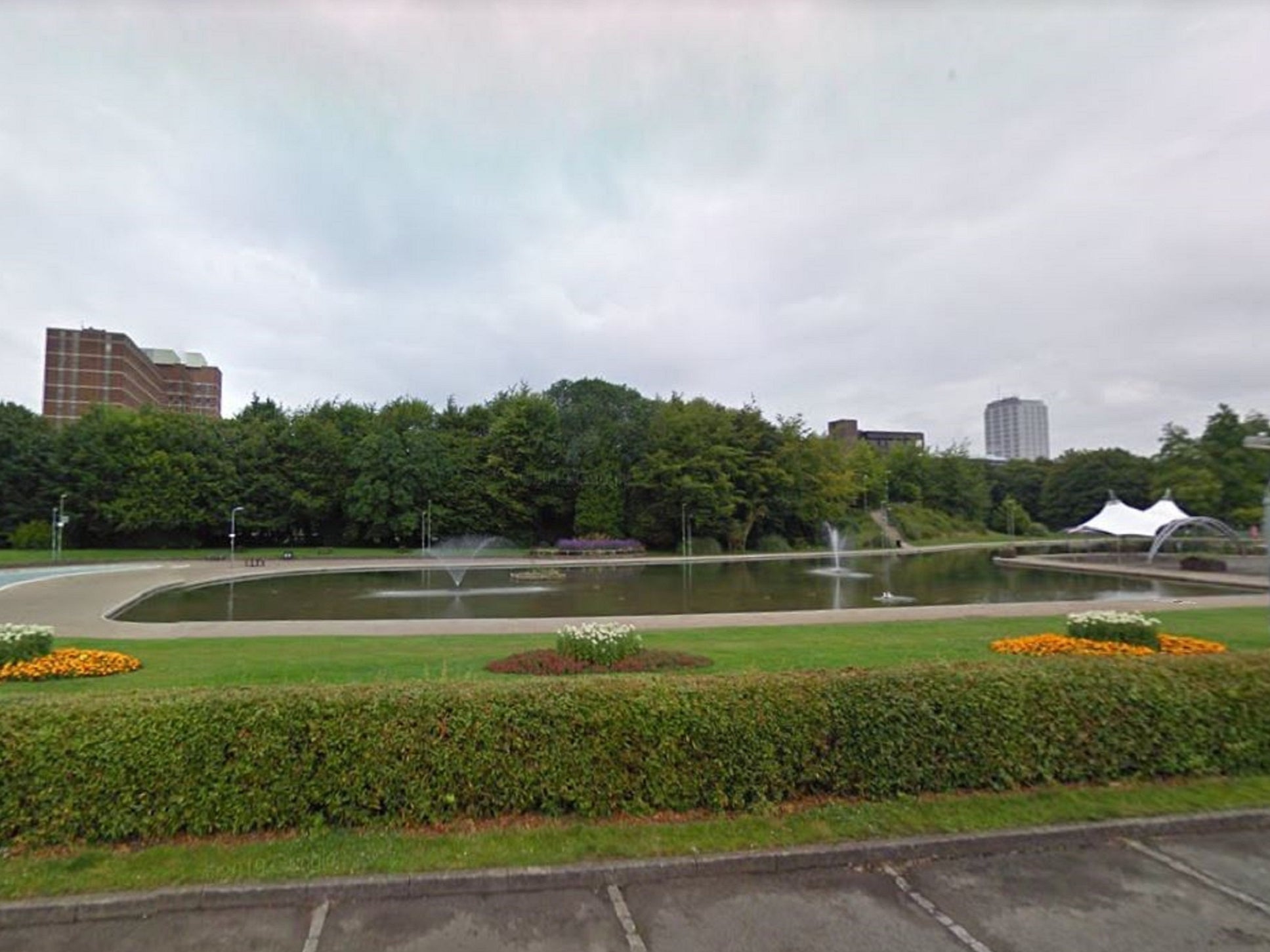 Google street view image of Eastrop Park in Basingstoke, Hampshire, where a man attempted to abduct a two-year-old girl from a pushchair nearby