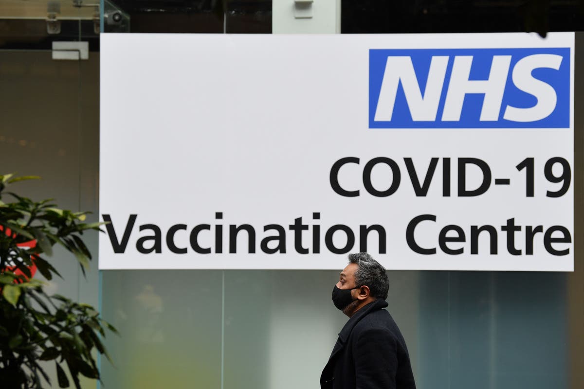 NHS to pay GPs extra &pound;10 per vaccination delivered to housebound patients