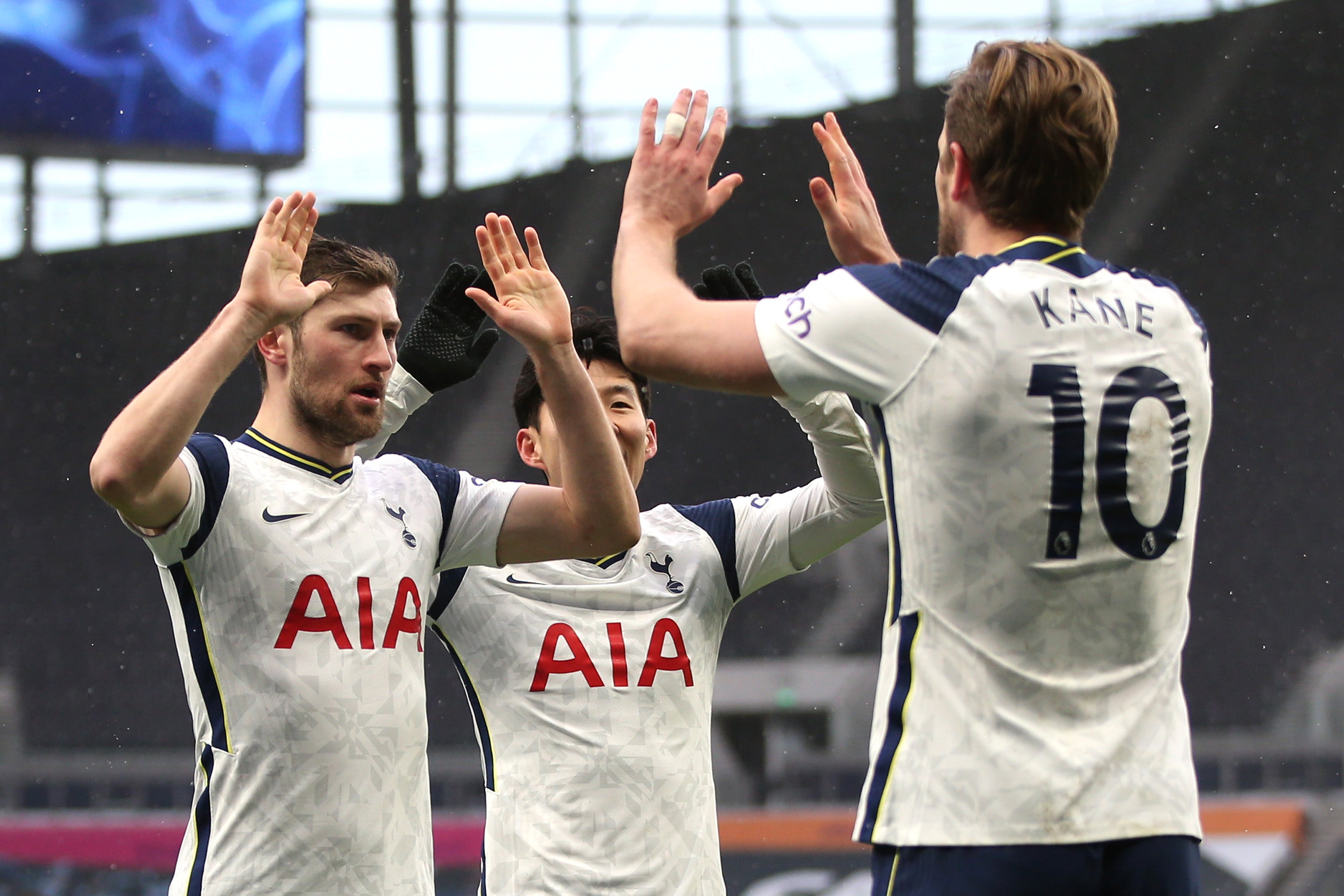 Spurs players celebrate in the win over West Brom