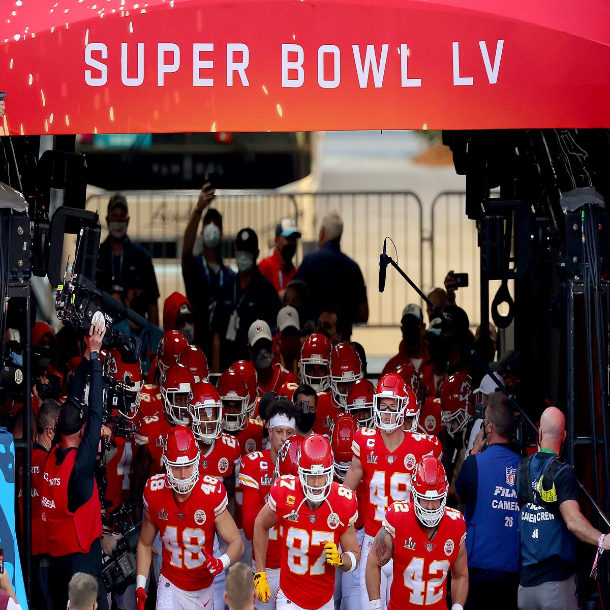 Kansas City chiefs run out to Super Bowl tomahawk chop despite headdress  ban