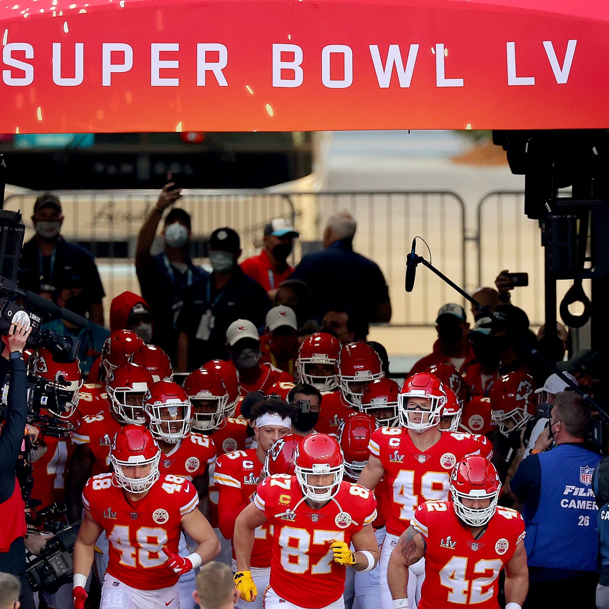 As the Kansas City Chiefs Return to the Super Bowl, So Too Will the  Tomahawk Chop - The New York Times