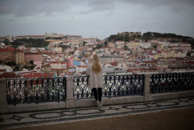 <p>Portugal ha registrado oficialmente casi 768.000 casos de COVID-19 y atribuyó más de 14.300 muertes al coronavirus</p>