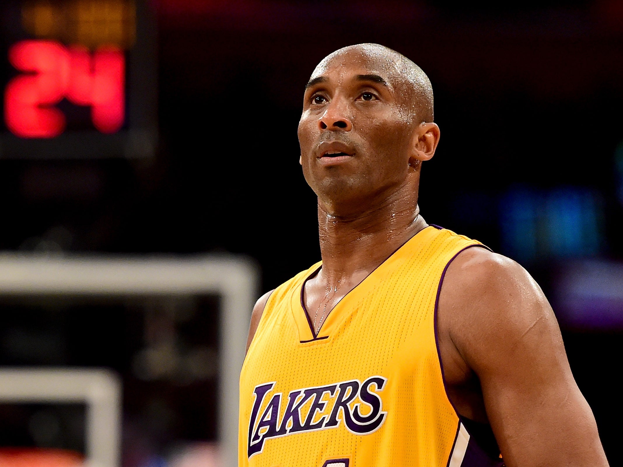 Kobe Bryant Should Be New NBA Logo, Kyrie Irving Says