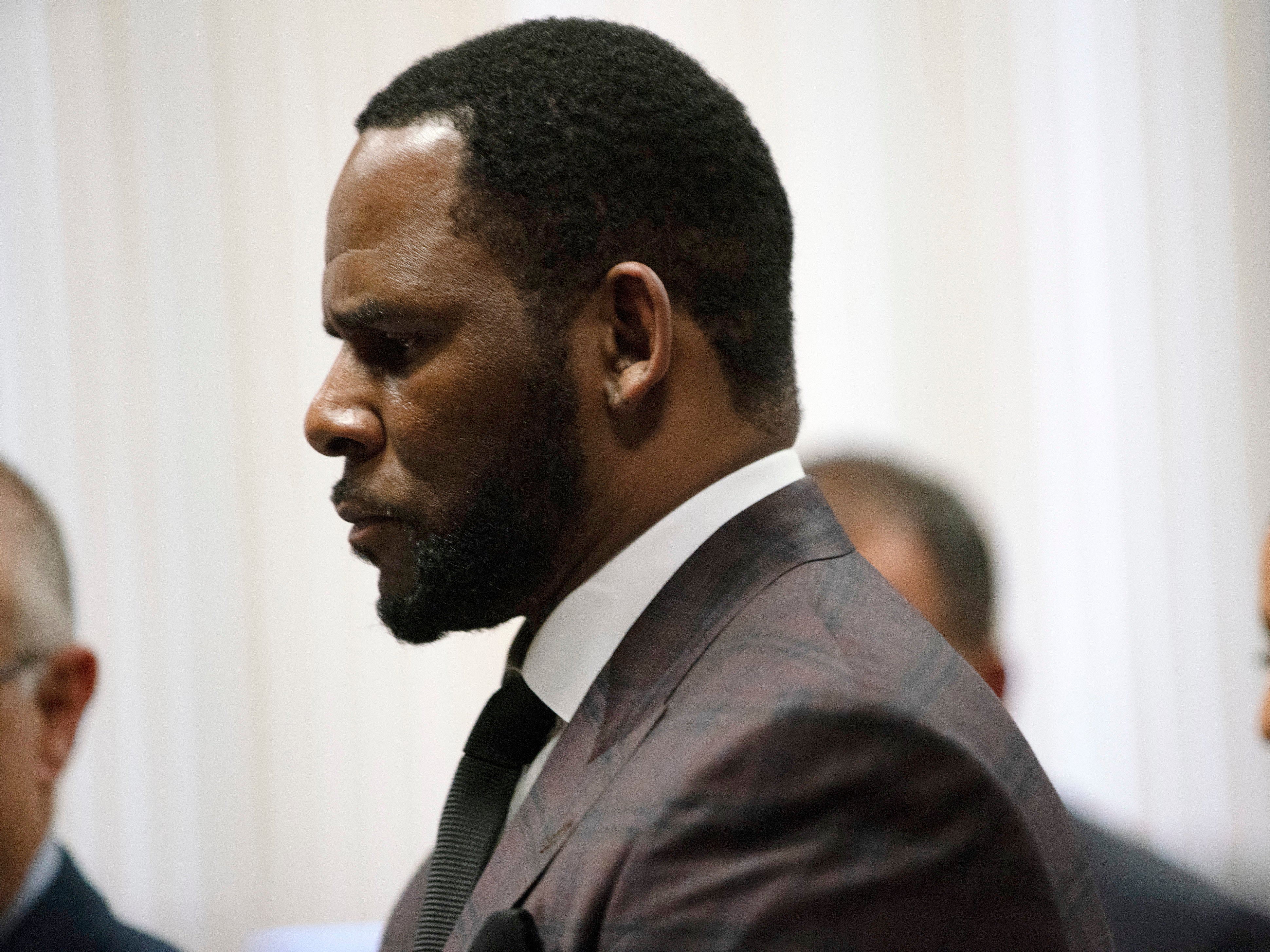 R Kelly appears at a hearing on 26 June 2019 in Chicago, Illinois
