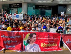 Myanmar protesters back on streets despite police violence