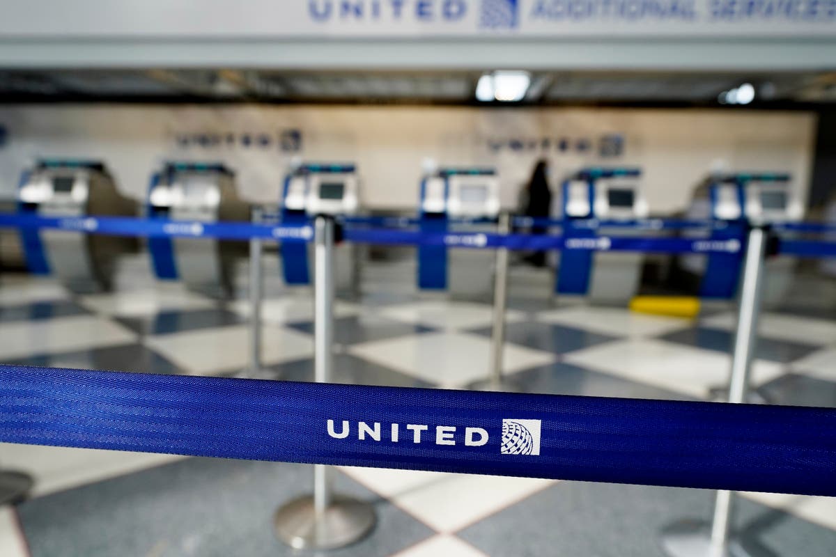 United: Small electric aircraft will zip people to airports United: Small electric aircraft will zip people to airports