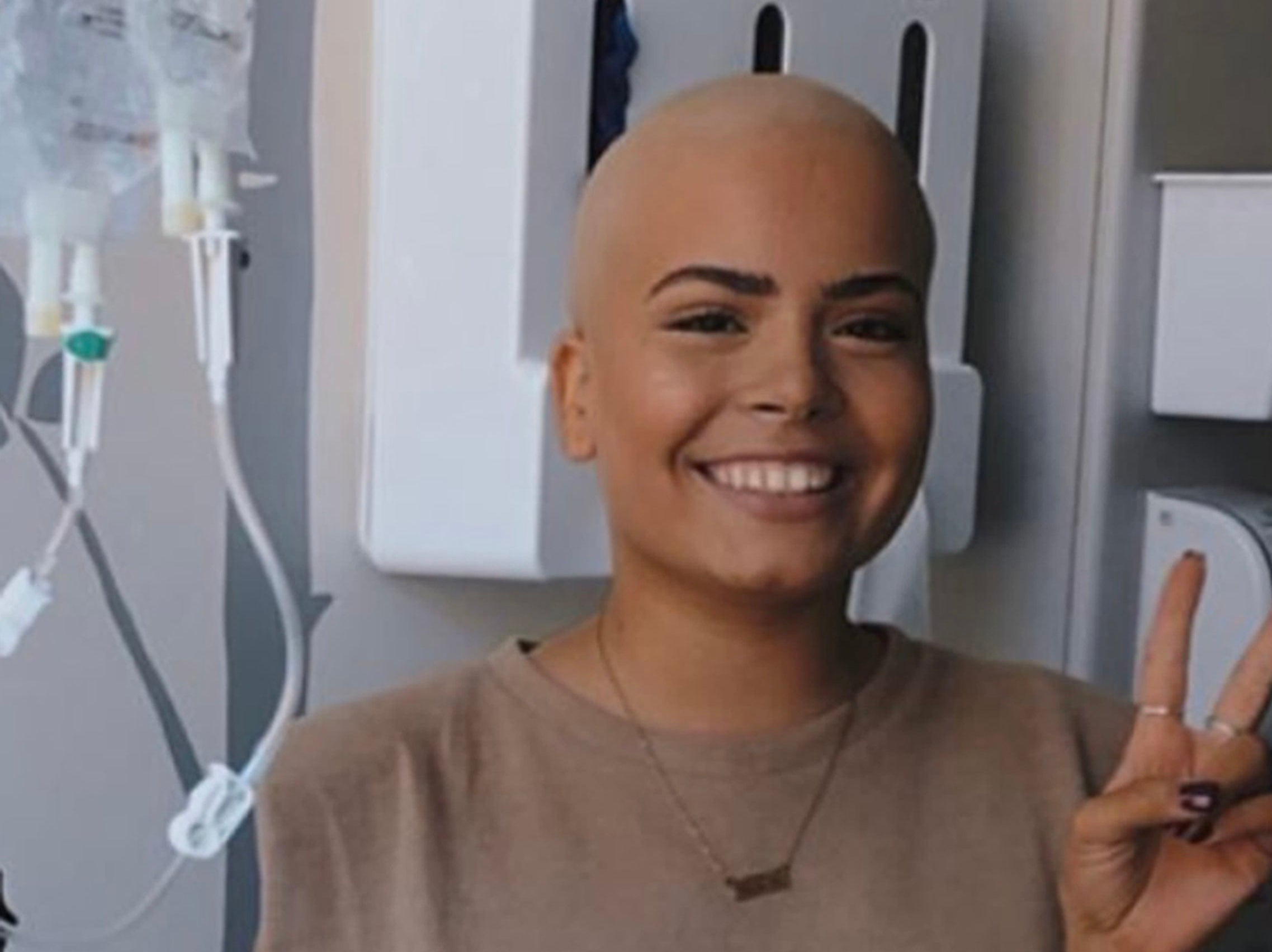 Cancer patient Daniela Alves, 21, from north London during her treatment