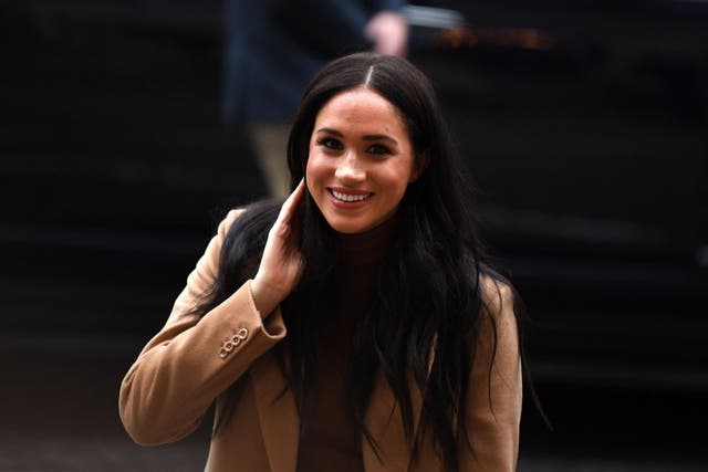 <p>(ARCHIVOS) En esta foto de archivo tomada el 7 de enero de 2020, Meghan, duquesa de Sussex de Gran Bretaña, llega para visitar Canada House, en Londres. - Un juez emitirá un fallo sobre el reclamo de privacidad de Meghan Markle contra un grupo de periódicos por publicar una carta privada que le escribió a su padre separado el 11 de febrero de 2021. </p>