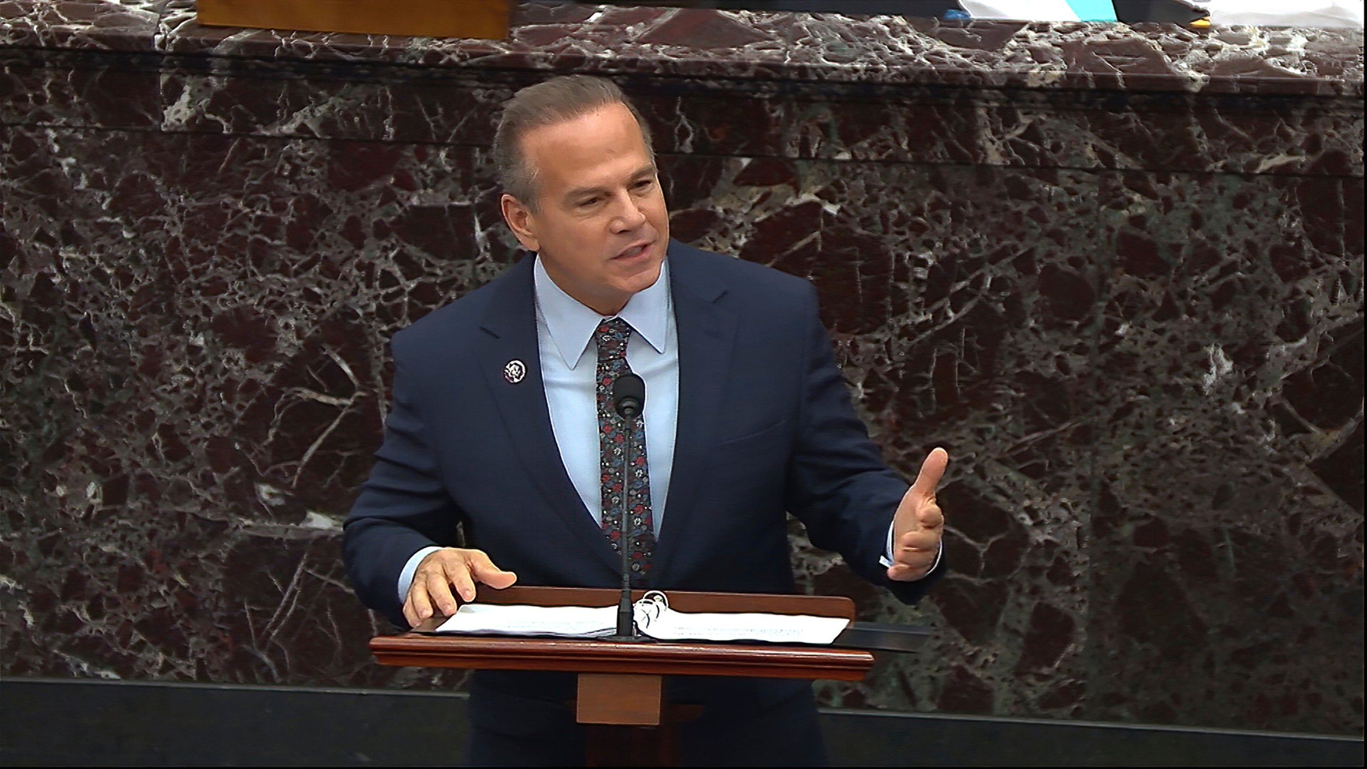 <p>"Tienes que preguntarte, ¿a quién juraron estos alborotadores?", dijo el congresista Cicilline.</p>