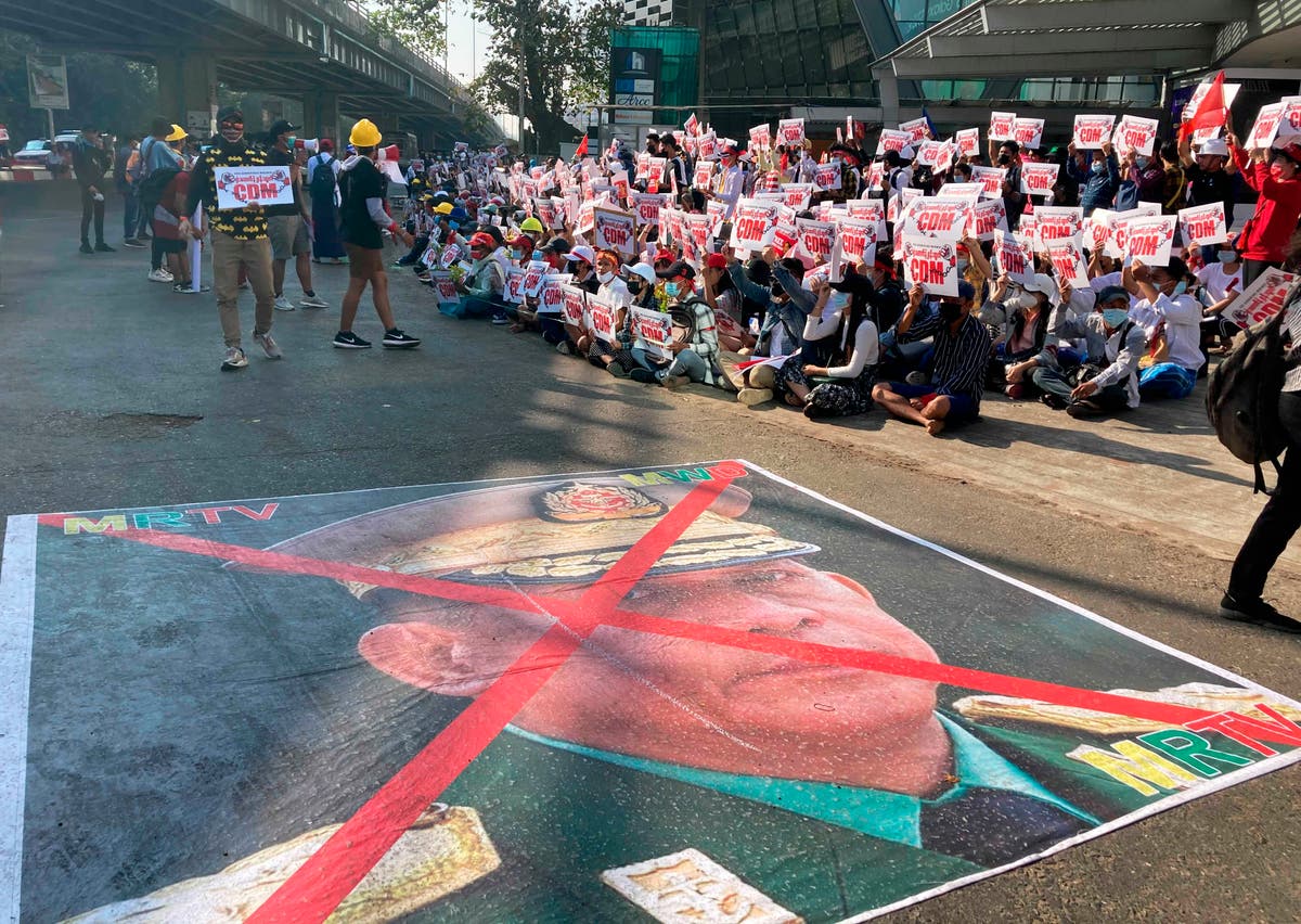 Myanmar anti-coup protesters keep pressure on junta Myanmar anti-coup protesters keep pressure on junta