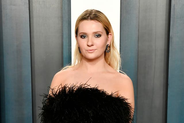 <p>Abigail Breslin at the 2020 Vanity Fair Oscar party on 9 February 2020 in Beverly Hills, California</p>