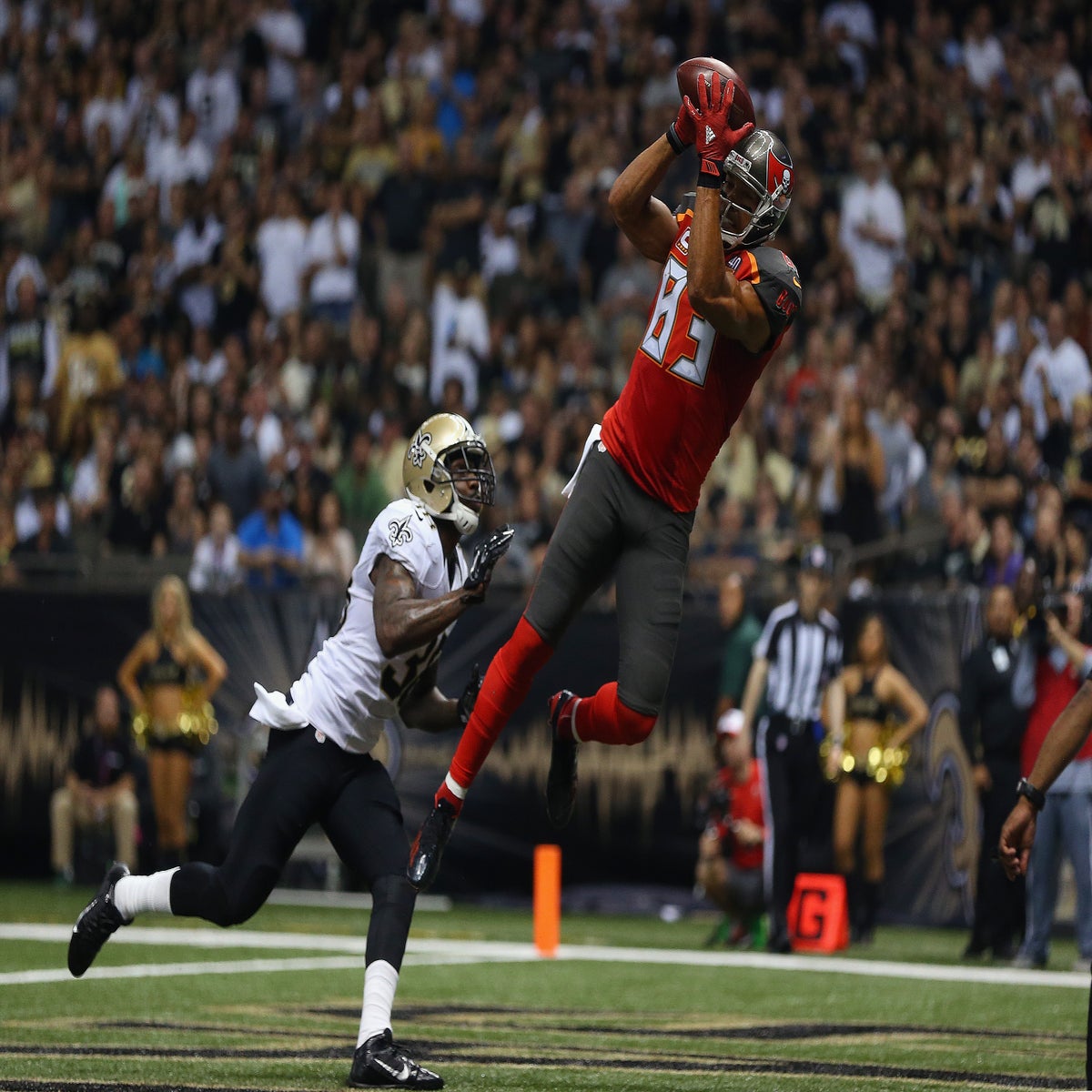 Former Buccaneers, Chargers WR Vincent Jackson found dead in a Florida  hotel 