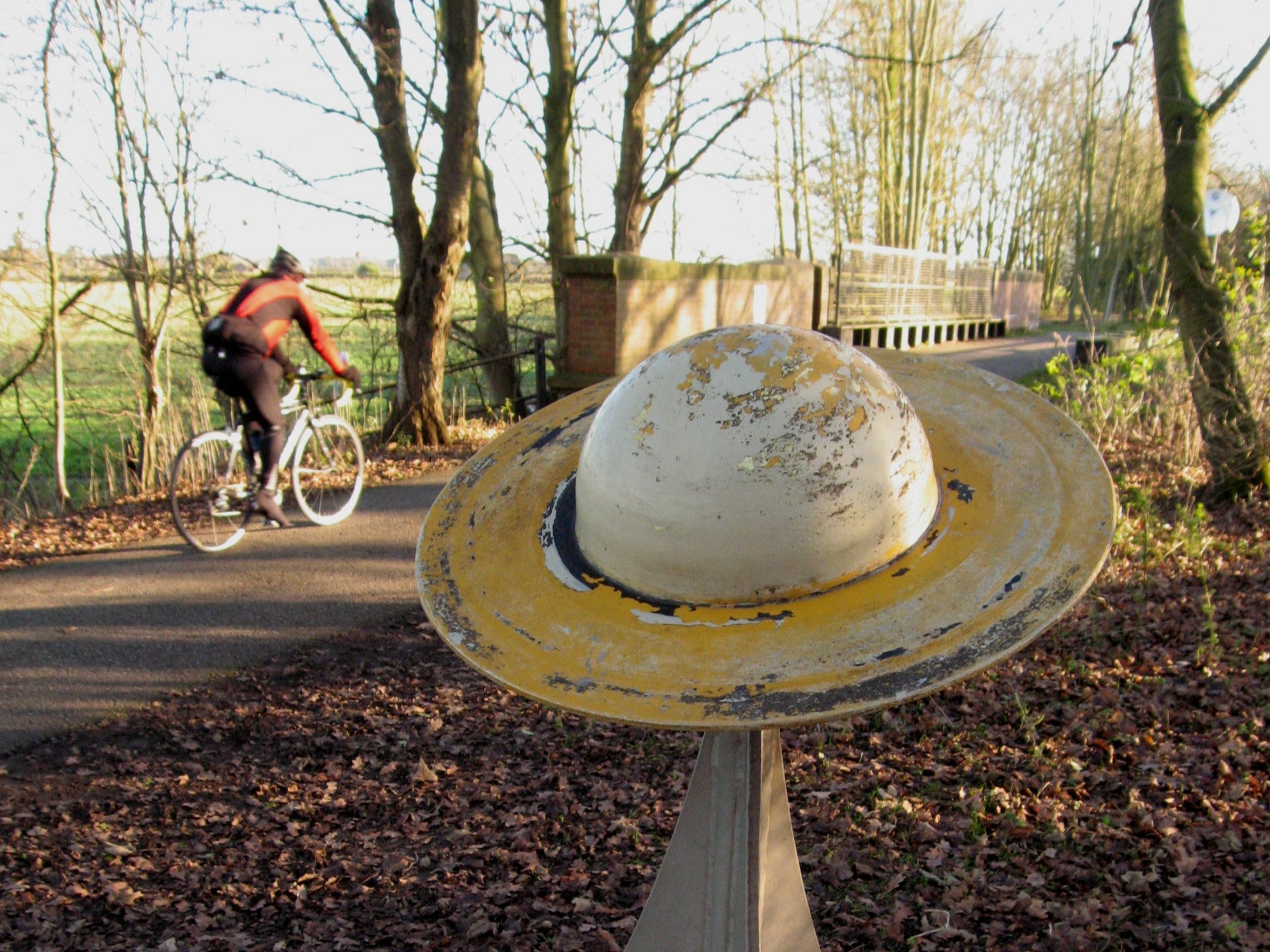 The York Solar System cycle way