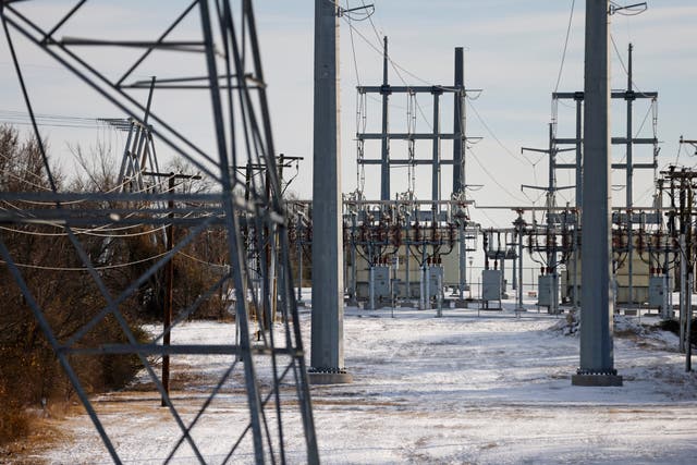 <p> Los operadores de la red dijeron que casi la mitad de todos los generadores de energía eólica se habían desconectado debido a las inusualmente húmedas condiciones invernales.  </p>