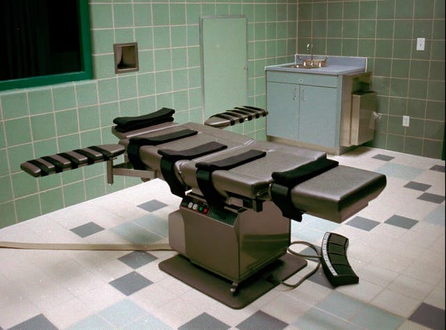 <p>FILE - This March 22, 1995, file photo shows the interior of the execution chamber in the U.S. Penitentiary in Terre Haute, Ind. </p>