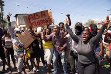 Gunmen storm Nigerian secondary school and kidnap students