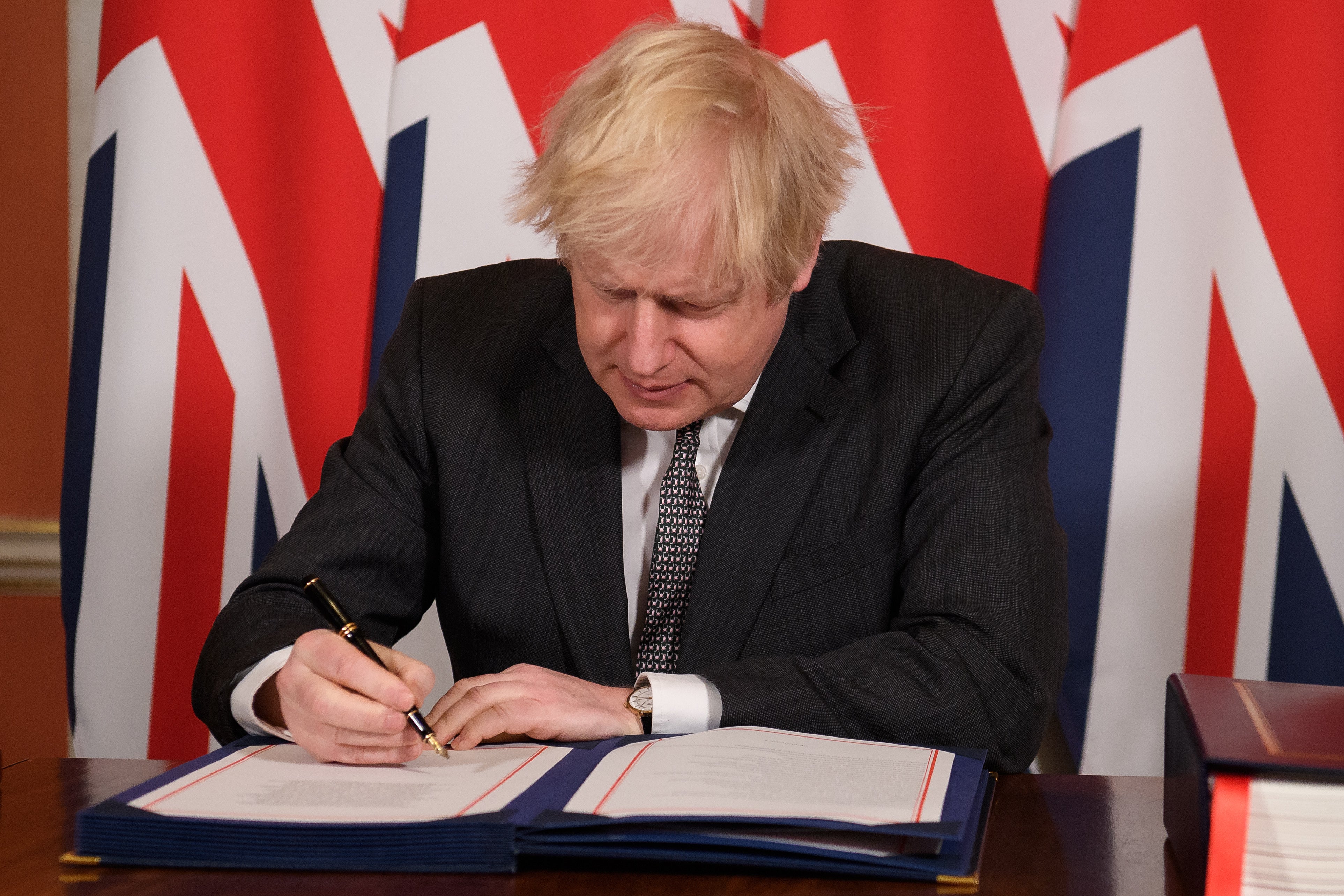 Boris Johnson signs his trade deal