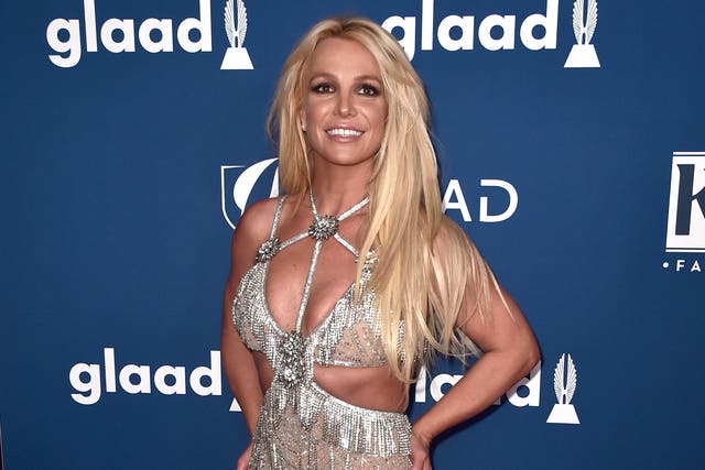 Britney Spears busca un significado oculto con la publicación de Instagram del juego Scrabble