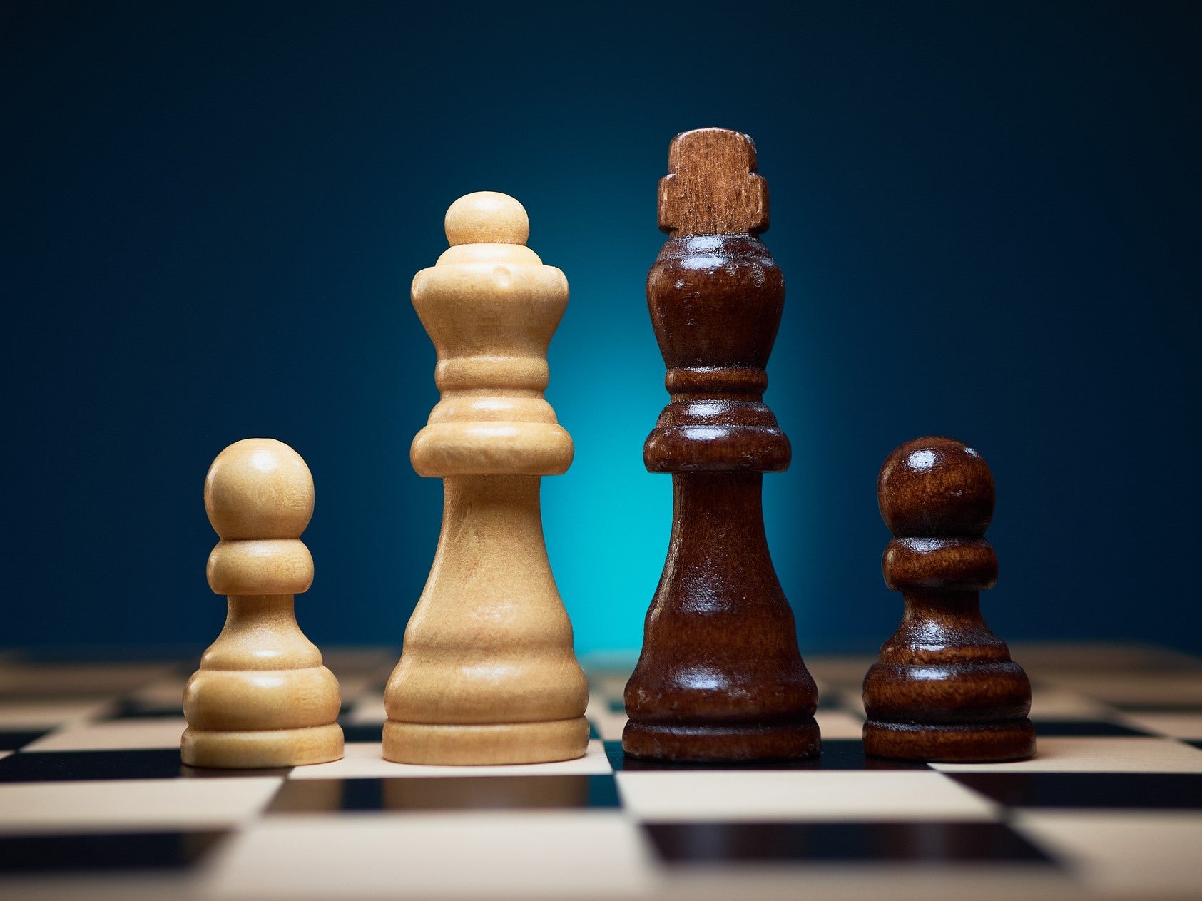 chess analysis is wrong? - Chess Forums 