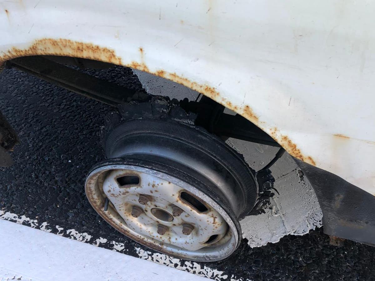 Driver charged after car spotted with one tyre missing on A9